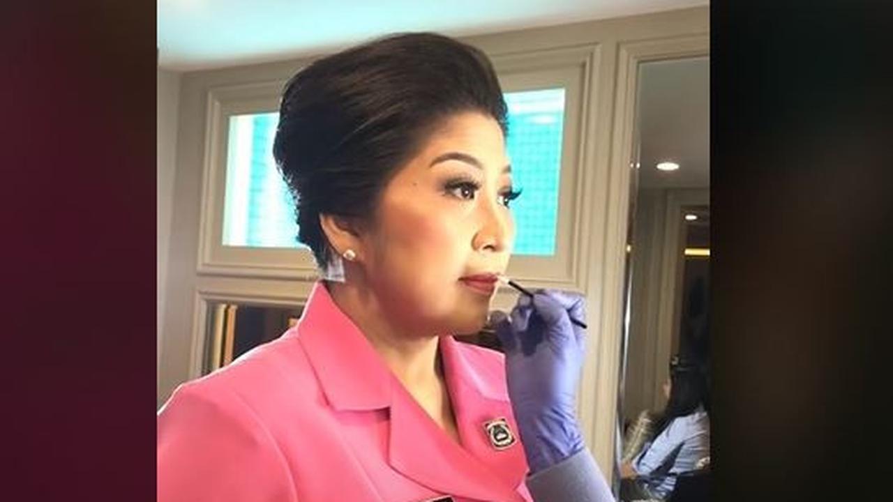 Mengenang Kembali Gaya Putri Candrawathi Berseragam Bhayangkari