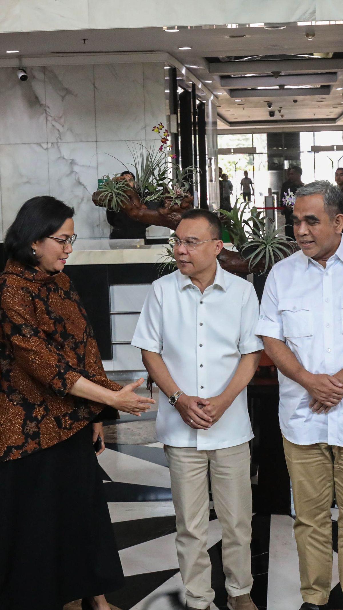 "Ini adalah Tim Gugus Tugas Sinkronisasi Pemerintahan Prabowo-Gibran yang diminta Presiden terpilih untuk melakukan sinkronisasi dengan kementerian-kementerian untuk mempersiapkan proses pemerintahan Prabowo-Gibran setelah beliau dilantik menjadi Presiden