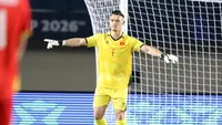 Aksi kiper Timnas Vietnam, Patrik Le Giang saat menghadapi Filipina dalam laga Grup B FIFA ASEAN Cup 2026 di Stadion Si Jalak Harupat, Kabupaten Bandung, Sabtu (26/9/2026). (Dok. VFF)