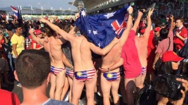 Penonton telanjang pada F1 GP Malaysia