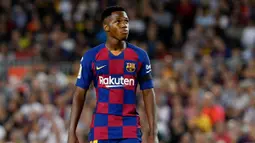 2. Ansu Fati (Barcelona) - Pemain jebolan La Masia ini mampu mencuri perhatian saat debut bersama Barcelona. Ia sukses memecahkan rekor sebagai pencetak gol termuda dalam sejarah klub yang sebelumnya dipegang Lionel Messi. (AFP/Pau Barrena)