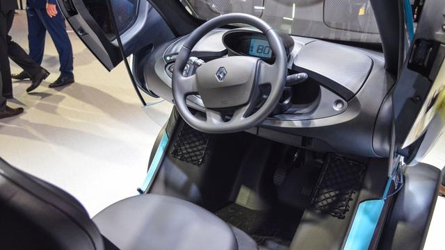 Interior sederhana yang muat dua orang