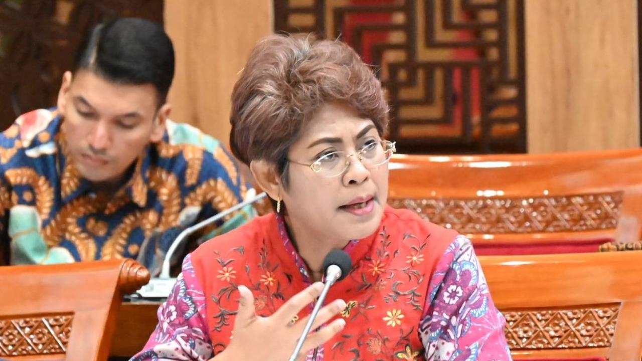 Mercy Barends PDIP Desak Penindakan Sindikat TPPO Bermodus Kontrak Sepak Bola