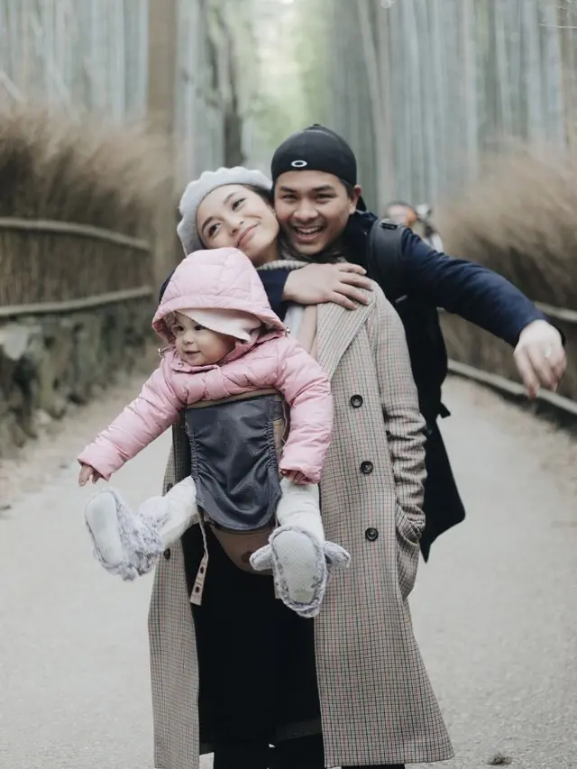 [Fimela] Keluarga Chelsea Olivia dan Glenn Alinskie