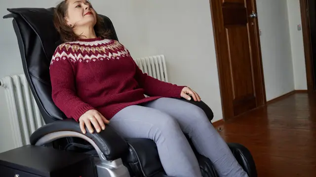 Massage Chair Biar Mama Tak Kecapekan Usai Beres-Beres Rumah