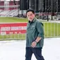 Ketua Umum PSSI merangkap Ketua LOC Erick Thohir menutup tur kunjungan ke enam venue Piala Dunia U-20 dengan mendatangi Stadion Utama Gelora Bung Karno (SUGBK), Jakarta, Senin (13/3/2023). Seperti diketahui, Stadion Utama Gelora Bung Karno merupakan satu dari enam lokasi yang ditunjuk menjadi venue penyelenggaraan Piala Dunia U-20 2023. (Liputan6.com/Angga Yuniar)