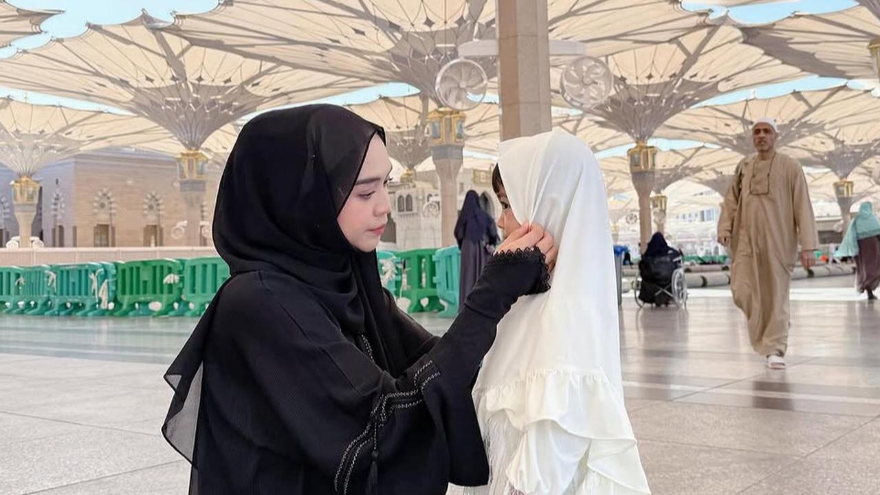 6 Selebriti Tanah Air Rayakan Lebaran 2025 Tanpa Pasangan