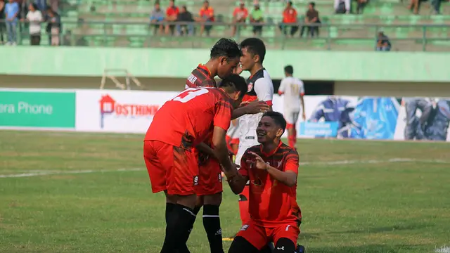 Persis Solo