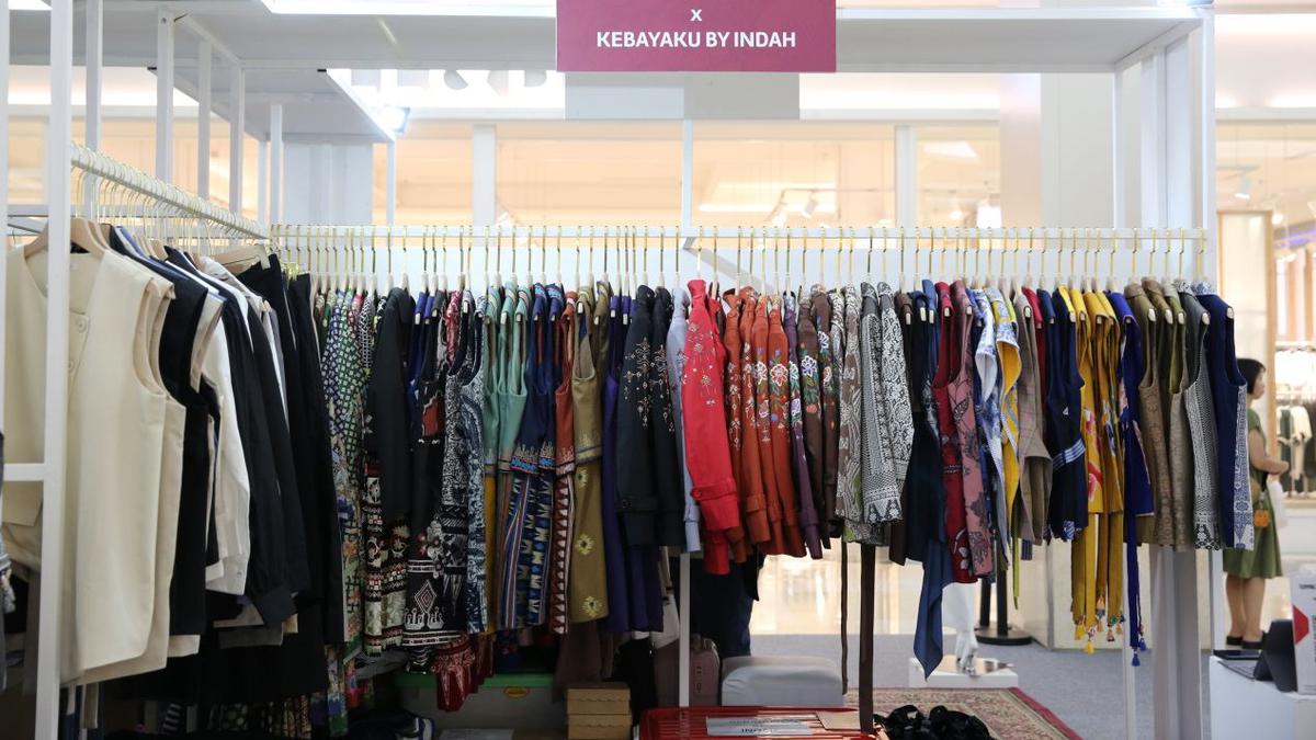 Kolaborasi She_Ku dan Kebayaku by Indah, Hadirkan Kebaya Wastra Modern di Parade Wastra Nusantara 2025