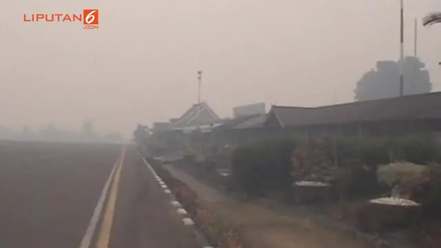 Aktivitas Bandara Lumpuh Akibat Kabut Asap