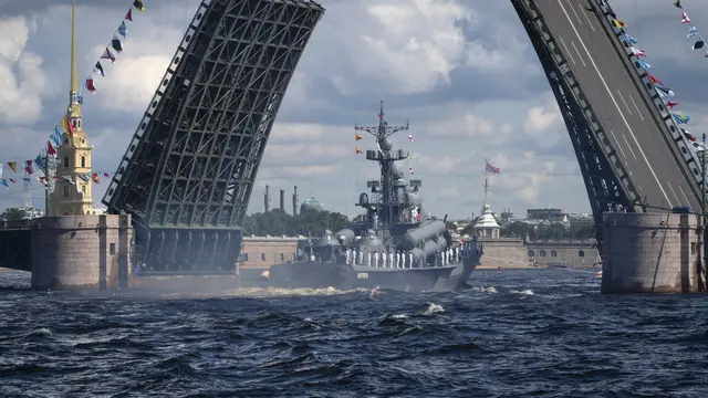 Sungai Neva, St Petersburg