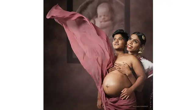 Viral Pasangan Transgender Melahirkan, 6 Potret Maternity Shoot-nya Curi Perhatian