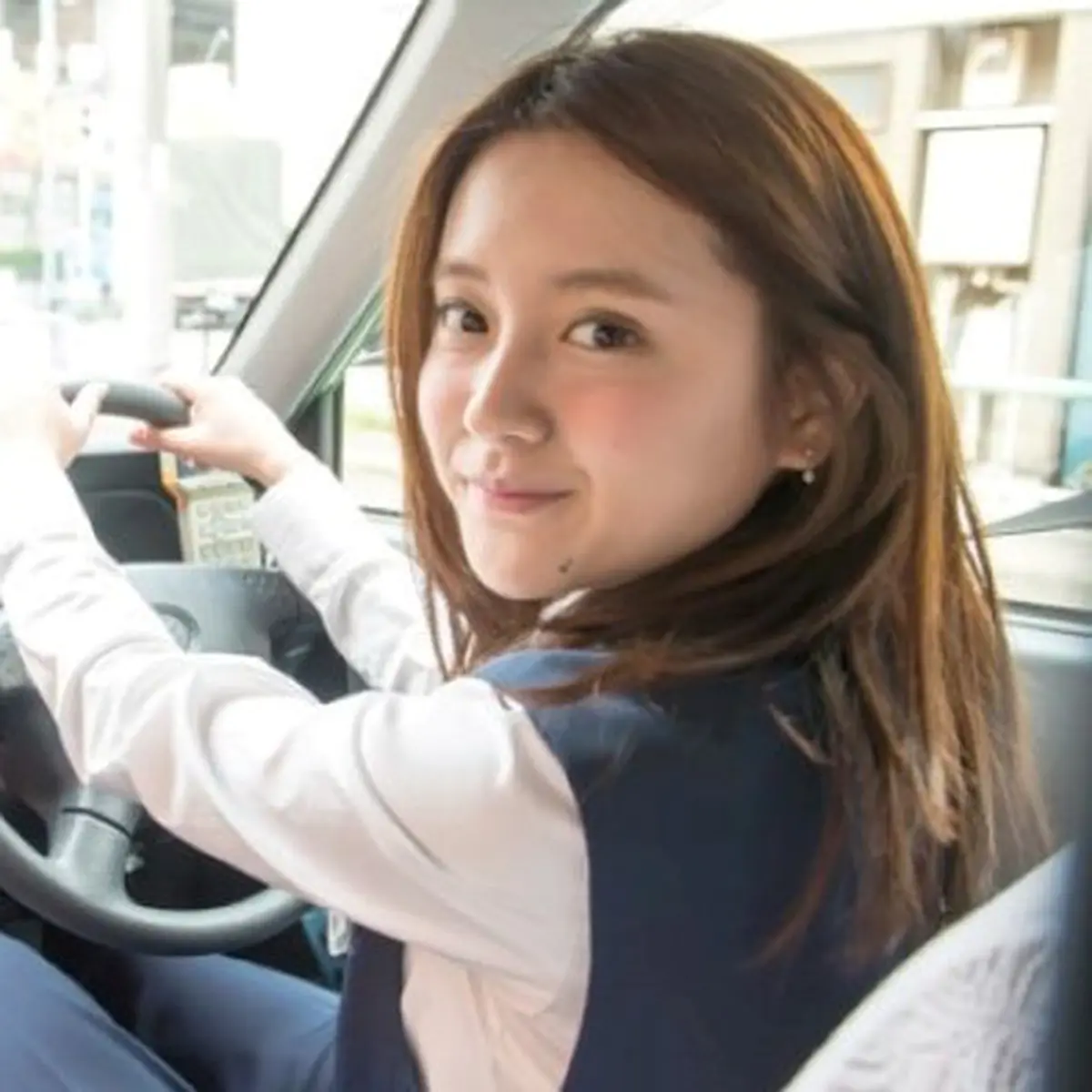 Tak Hanya Cantik, Sopir Taksi di Jepang Merangkap Model Dewasa - Citizen6  Liputan6.com