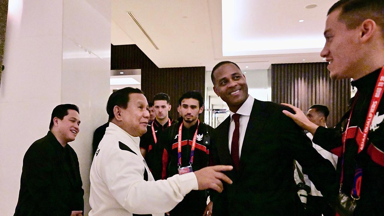 Presiden Prabowo Subianto menemui langsung para pemain Timnas Indonesia di Hotel Fairmont Jakarta, Selasa (25/3/2025).