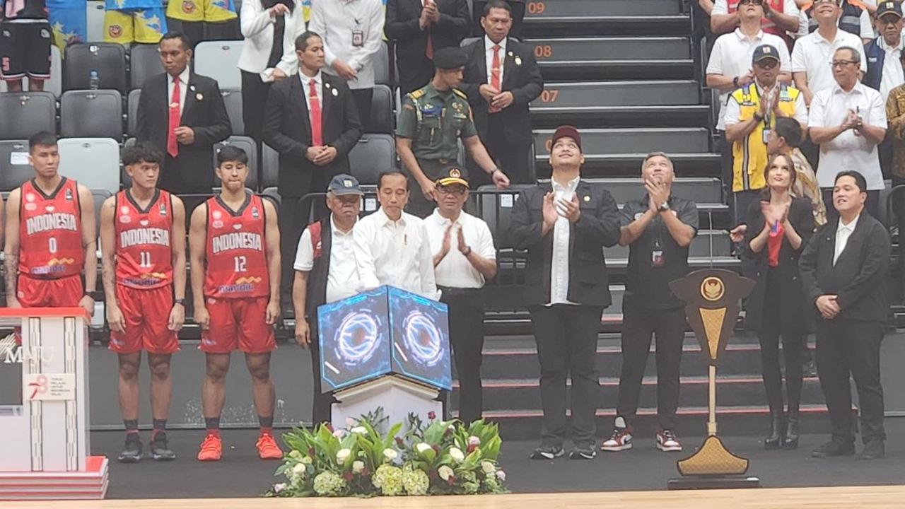 "Tapi saya lebih senang kalau dipakai untuk olahraga. Tapi, ya konser juga penting karena saya juga senang," imbuhnya.