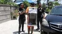Polisi Bali tangkap penmcuri spesialis masjid (Dewi Divianta/Liputan6.com)