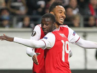 Selain para pemain asal Eropa dan Amerika Latin, klub-klub raksasa Liga Inggris juga banyak mendatangkan para pemain asal Afrika untuk memperkuat skuad mereka dari musim ke musim. Sepanjang sejarah Liga Inggris, tercatat ada 5 pemain asal Afrika yang hingga kini memegang rekor sebagai pembelian termahal klub-klub di Liga Inggris. Siapa sajakah mereka? Simak uraiannya berikut ini. (AFP/Daniel Roland)