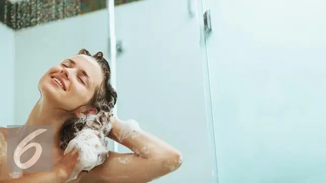 Intip 11 Rahasia Keramas yang Dapat Merusak Rambut Anda