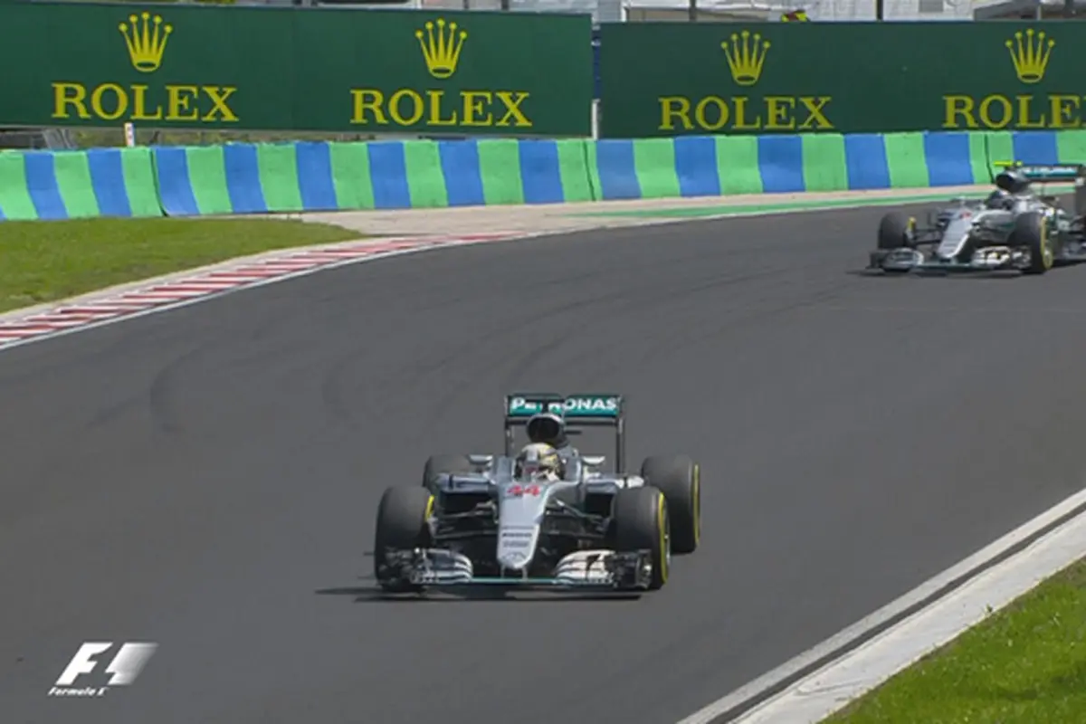 Nico Rosberg dan Lewis Hamilton
