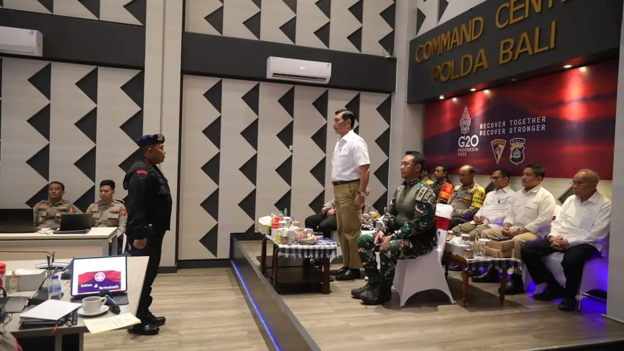 Menteri Koordinator Bidang Kemaritiman dan Investasi (Menko Marves) selaku Ketua Bidang Dukungan Penyelenggara Acara KTT G20 Indonesia Luhut B. Pandjaitan, turut menghadiri TFG yang diadakan oleh Kepolisian Republik Indonesia (POLRI).