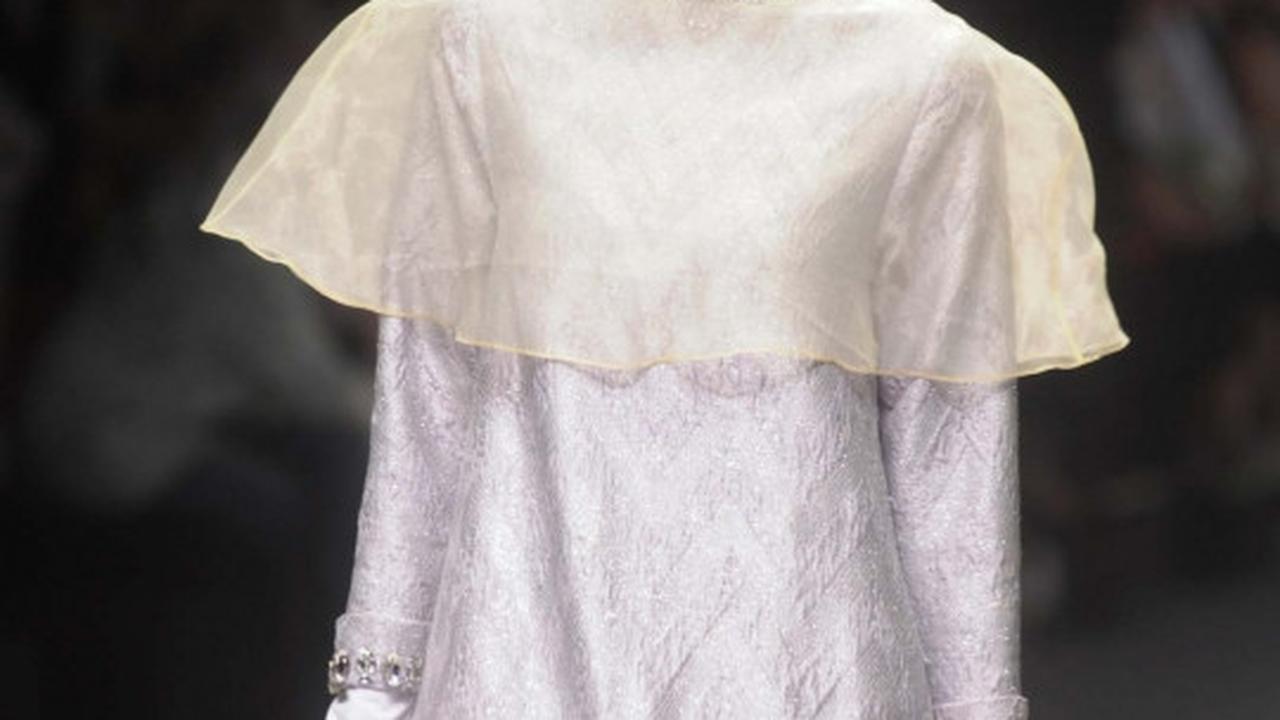 Keanggunan busana muslim cantik karya desainer ternama di JFW 2016