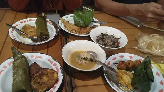Omah Londo Angkringan (Foto: Google Maps/ulfa ilyana)