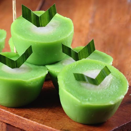 Kue Talam Pandan.