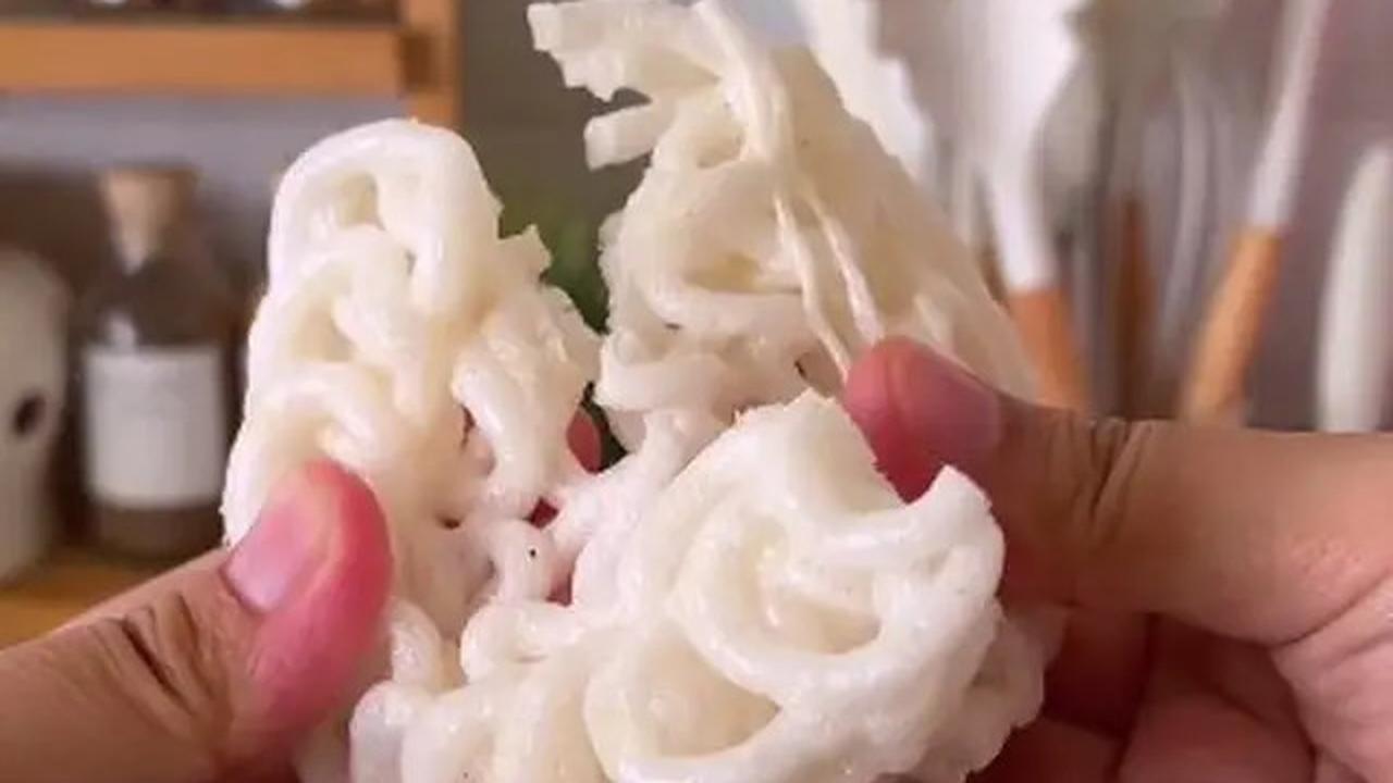 Kerupuk Melempem? Begini Cara Mudah Membuatnya Renyah Lagi Tanpa Oven