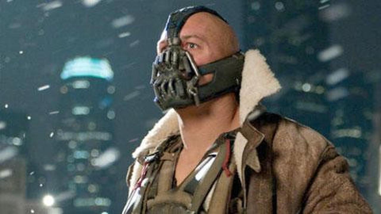 The Dark Knight Rises' Hapus adegan masa lalu Bane?