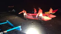 Tim SAR gabungan melakukan pencarian korban tenggelam di Pantai Menganti, Cilacap, Jawa Tengah. (Foto: Liputan6.com/Basarnas)