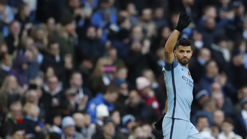 Selebrasi bomber Manchester City Sergio Aguero usai mencetak gol ke gawang Middlesbrough (Reuters / Carl Recine)