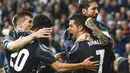 Striker Real Madrid, Cristiano Ronaldo, merayakan gol yang dicetaknya pada laga perempat final Liga Champions melawan Bayern Munchen di Allianz Arena, Rabu (13/4/17). Real Madrid berhasil menundukan Bayern Munchen dengan skor 2-1. (EPA/Filip Singer)