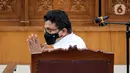 Terdakwa kasus pembunuhan Brigadir Nopriansyah Yosua Hutabarat atau Brigadir J, Ferdy Sambo menjalani sidang lanjutan dengan agenda mendengarkan keterangan saksi dari Jaksa Penuntut Umum (JPU) di Pengadilan Negeri Jakarta Selatan, Selasa (8/11/2022). Dalam sidang tersebut JPU menghadirkan 10 orang saksi. (Liputan6.com/Faizal Fanani)