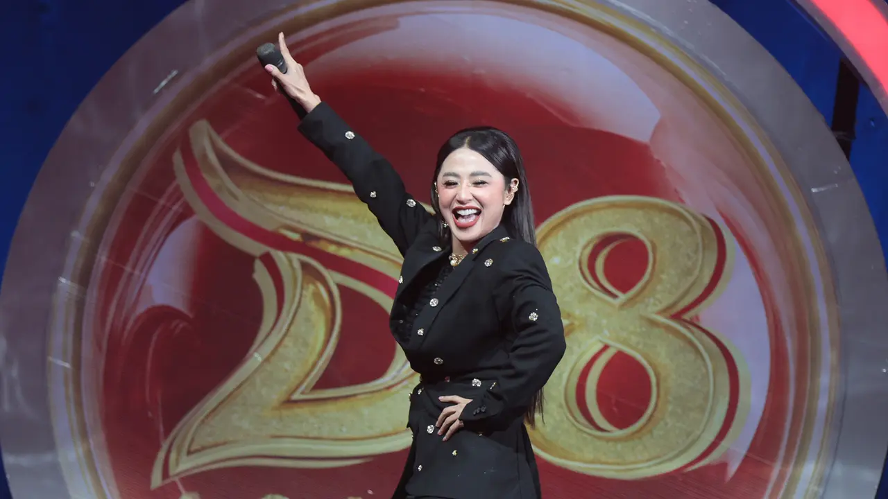 Dewi Perssik