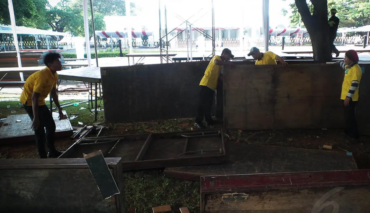 Aktivitas tersebut dalam rangka persiapan Upacara Bendera Hari Kemerdekaan RI di Istana Negara. (Liputan6/com/Faizal Fanani)