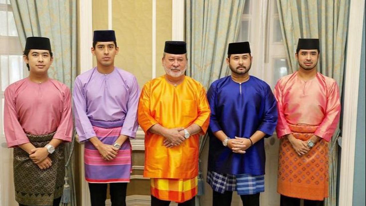 <b>Baju Kurung Laki-Laki</b>