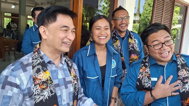 Migi Rihasalay dilantik sebagai Ketua Divisi Akses Bantuan Ekonomi.