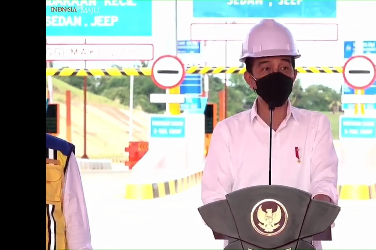 Presiden Jokowi meresmikan Tol Balikpapan-Samarinda