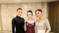 7 Pesona Raisa dengan Gaun Beludru di Ngunduh Mantu Al Ghazali, Curi Perhatian