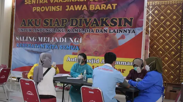 Masyarakat Bandung Antusias untuk Vaksinasi