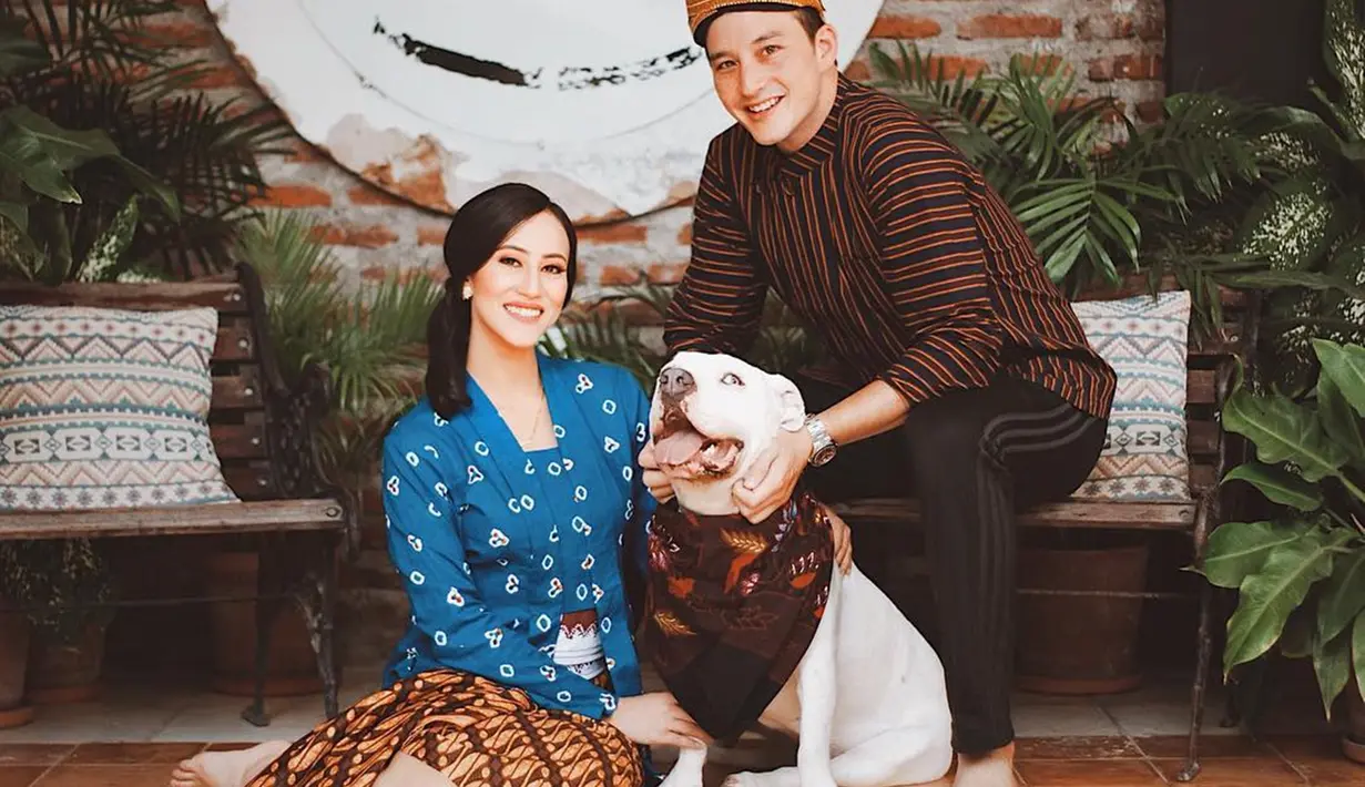 Sosok Jannisa Pradja berprofesi sebagai model profesional dan berasal dari Bali. Selain itu, Jannisa juga dikenal pecinta binatang. Ia mempunyai hewan peliharaan anjing yang diberi nama bule. (Liputan6.com/IG/janisaas)