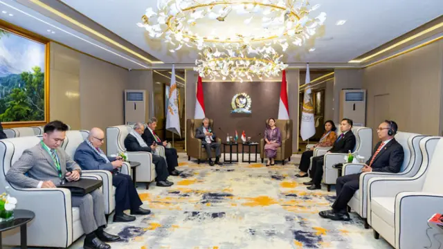 Puan Maharani Bertemu dengan Delegasi Dewan Legislatif Palestina