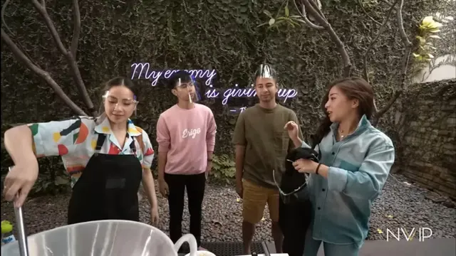 [Fimela] Nikita Willy bertemu Raffi Ahmad dan Nagita Slavina