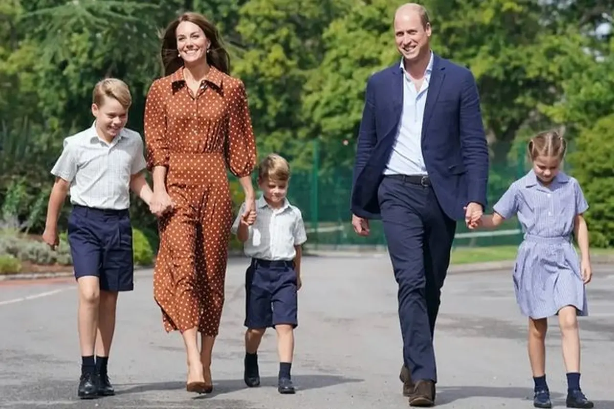 Kate Middleton Jadi Mama Muda Antar Anak dengan Balutan Gaun Polkadot Seharga Rp4,1 Juta
