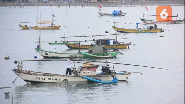 Perahu nelayan Pelabuhanratu, Sukabumi (Liputan6.com/Fira Syahrin).