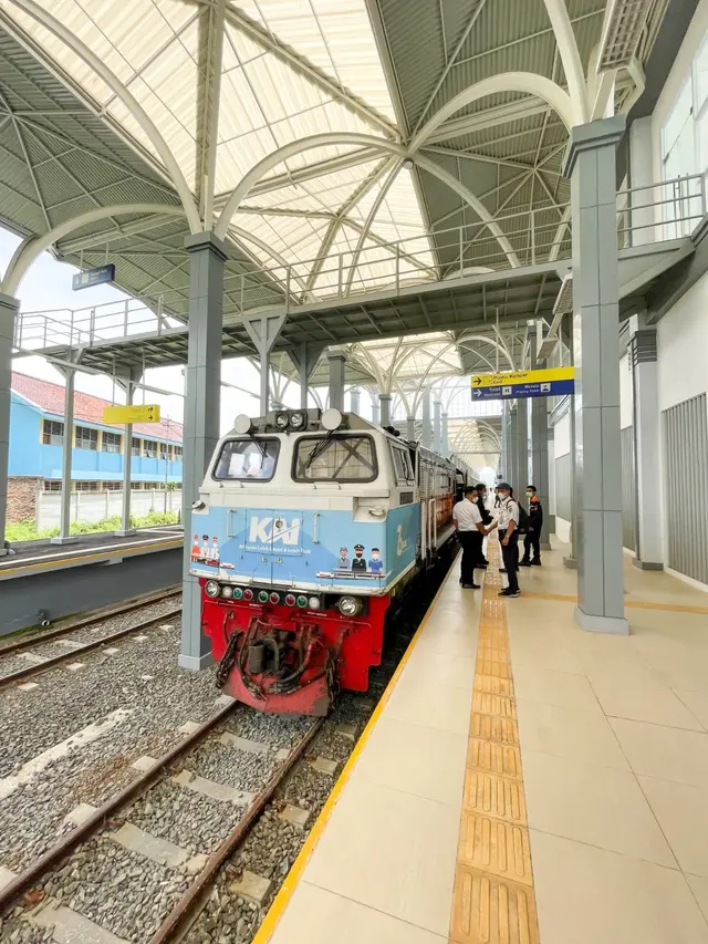 PT Kereta Api Indonesia (Persero) akan kembali mengoperasikan jalur KA Cibatu-Garut. Jalur ini digunakan terakhir pada 1983 lalu. (Dok KAI)