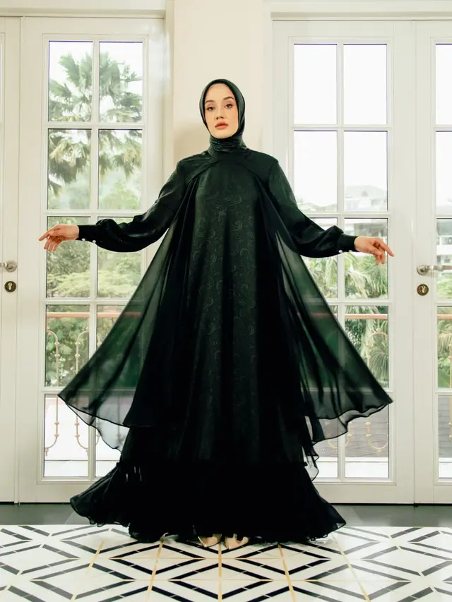 Koleksi busana muslim dari Kolaborasi Desainer Toera Imara dan MYD, credit: MYD