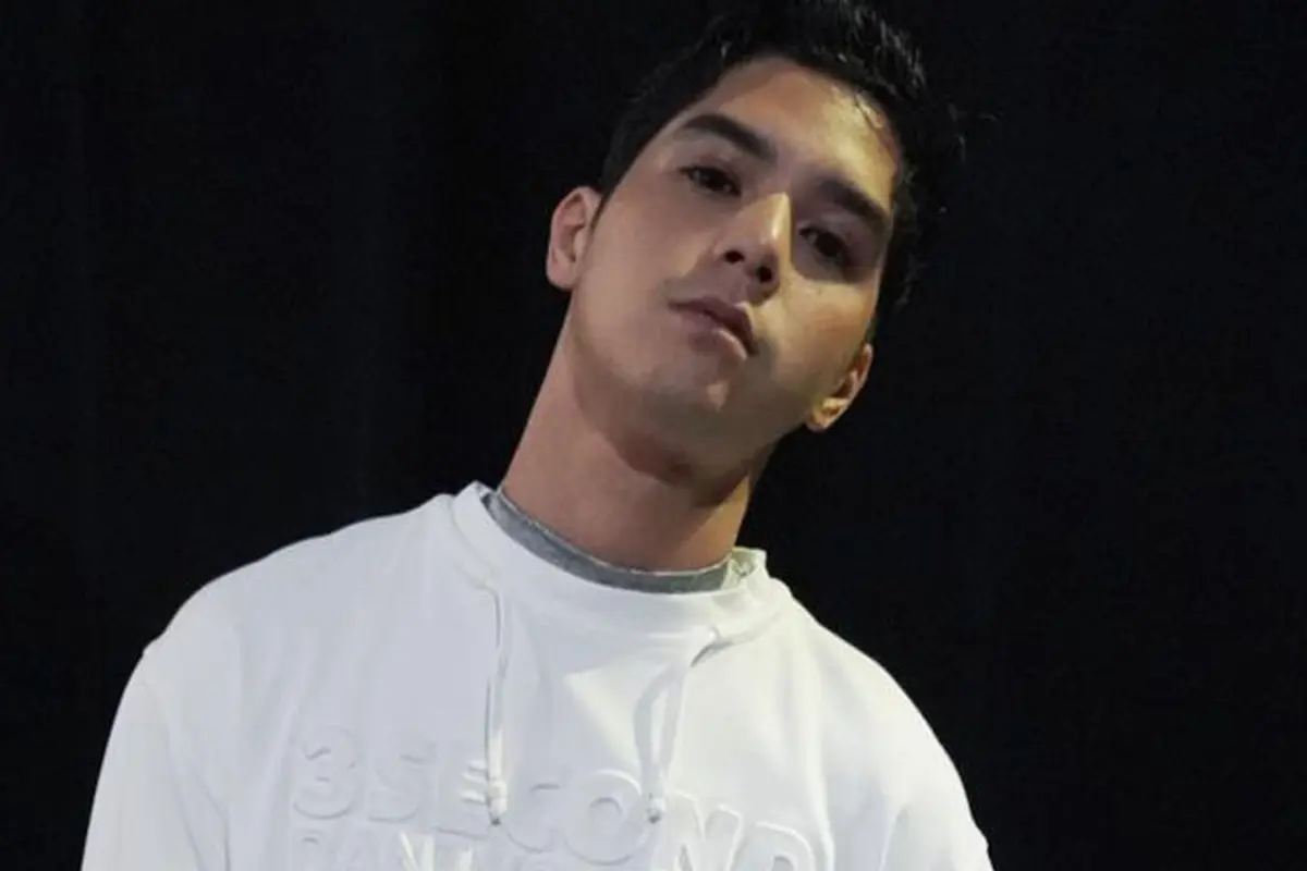 Al Ghazali Jadi Model Catwalk JF3 Fashion Festival 2022, Ganteng Abis!