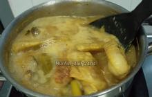 Tanpa Presto, Ini Trik Ungkep Ayam Kampung Supaya Empuk dan Meresap dengan Cuma Pakai 1 Bahan Dapur