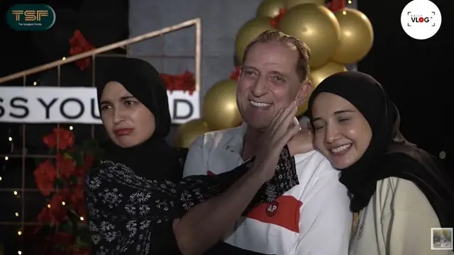 Momen Kedekatan 6 Seleb dengan Ayah Sambungnya, Kompak Banget